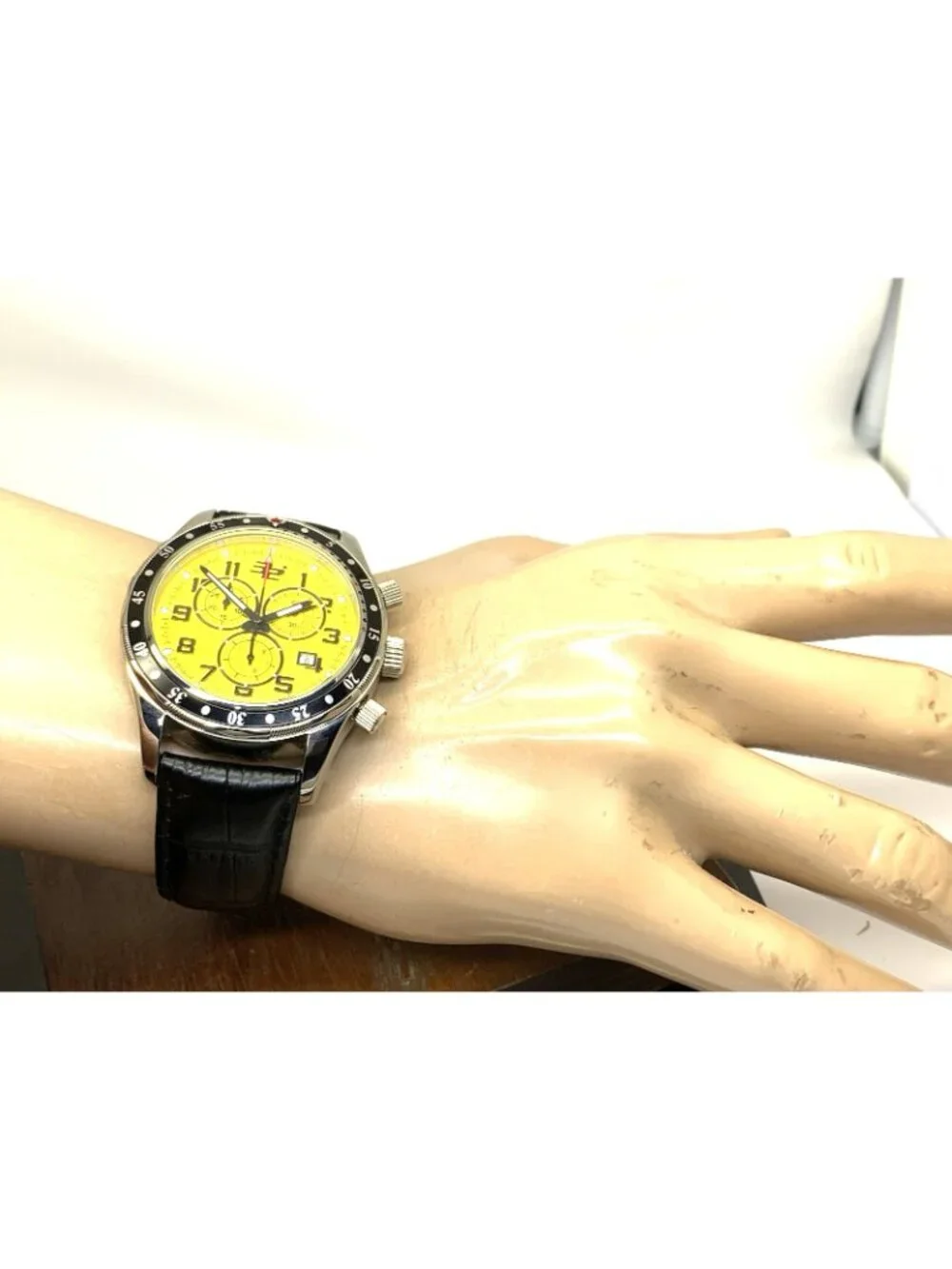 32 Degrees Men's Watch Swiss Quartz Chronograph Yellow Dial Black Leather 43mm